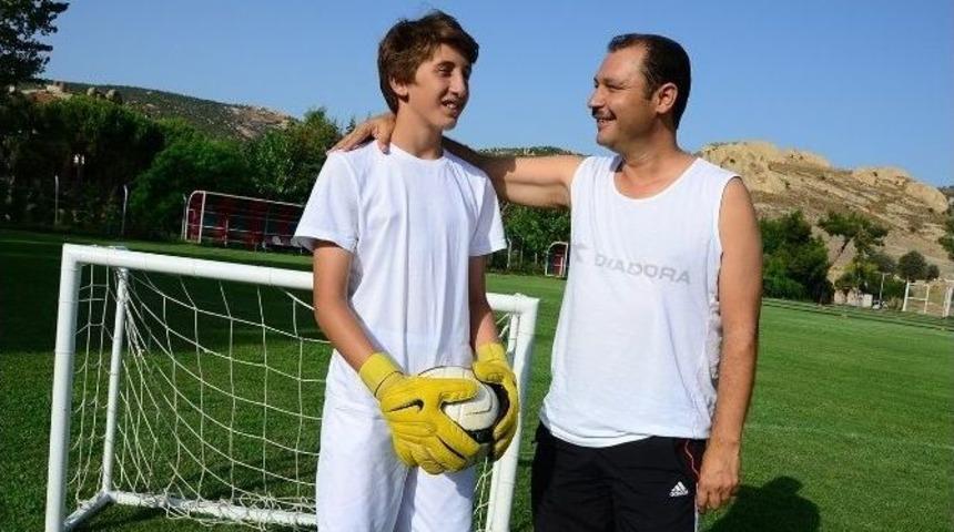 Foça’dan Ankara’ya Uzanan Yetenek Öyküsü