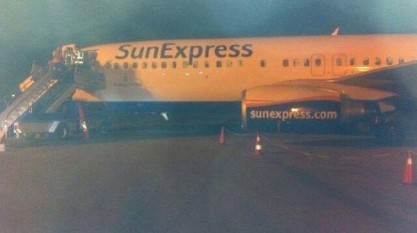 Motoru Arızalanan U&ccedil;ak İkinci Kez Geri D&ouml;nd&uuml;