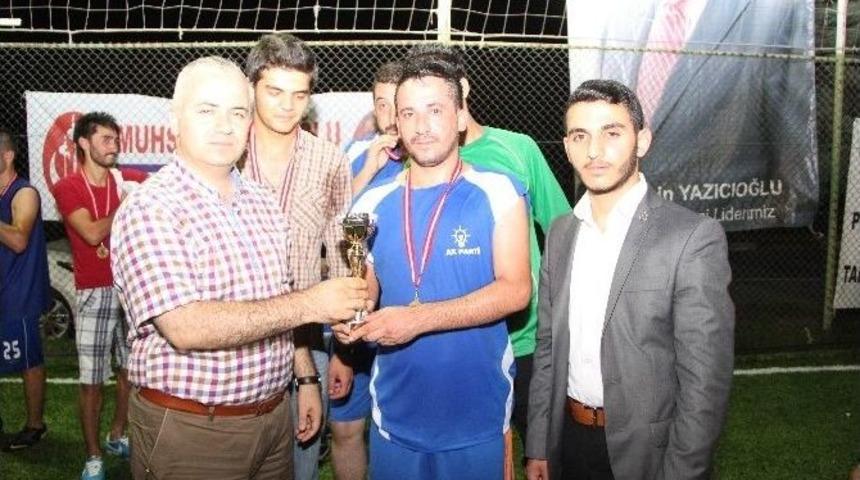 Muhsin Yazıcıoğlu Anısına Halı Saha Turnuvası