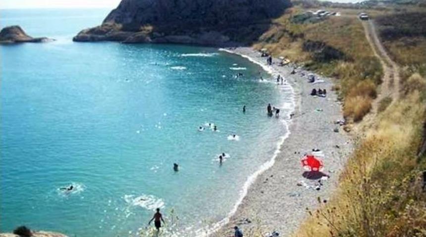 Serinlemek İsteyenler Van G&ouml;l&uuml;&rsquo;ne Akın Ediyor