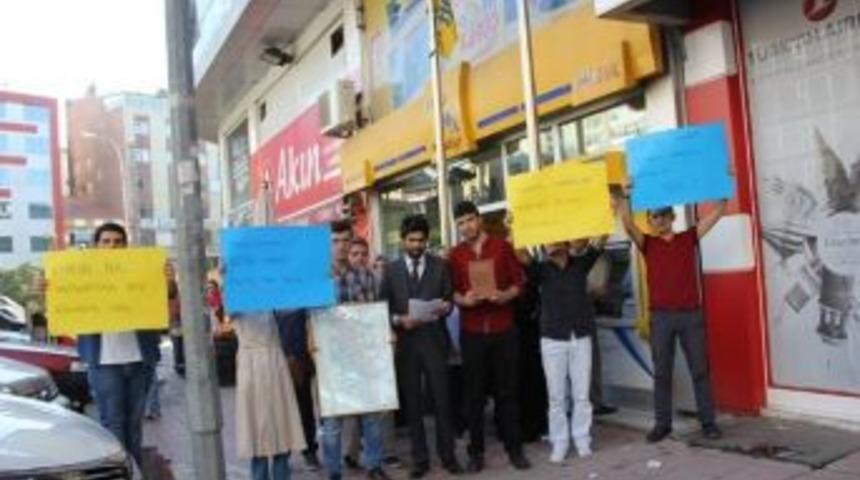 Ak Parti &Uuml;niversite Birim Başkanı Ko&ccedil;ak'tan, Cumhurbaşkanı Adayı İhsanoğlu&rsquo;na İstiklal Marşı Tepkisi