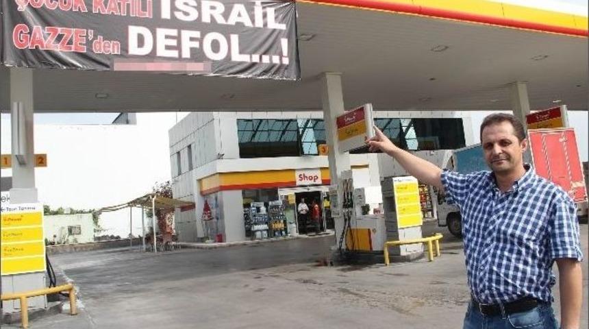 İsrail'e Pankartlı Protesto