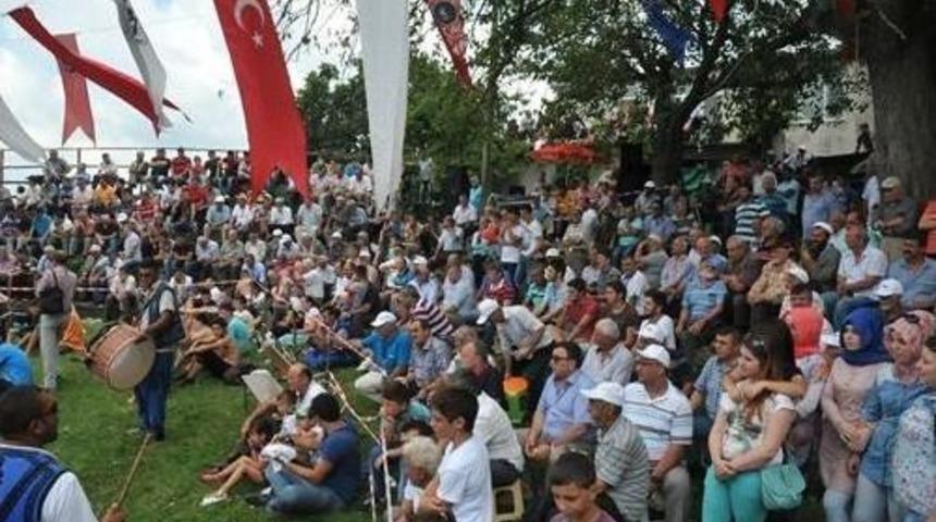 Karakucak G&uuml;reşlerine Kadınların İlgisi B&uuml;y&uuml;kt&uuml;