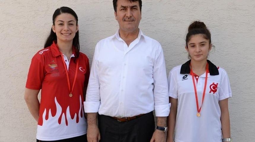 Belediye Başkanı D&uuml;ndar, Milli Judocuyu Altınla &Ouml;d&uuml;llendirdi