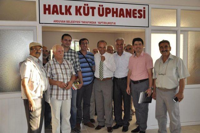 Arguvan'da Halk Kütüphanesi Açıldı