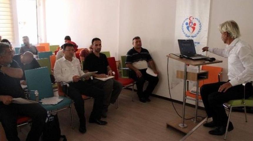 Atlı Ok&ccedil;uluk Hakem Kursu Devam Ediyor