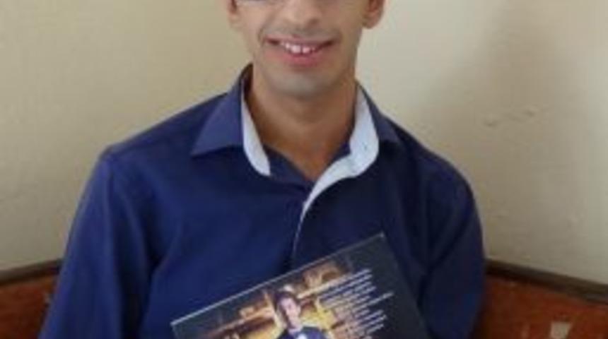 Hakkarili Gen&ccedil; Bilim Adamı Kitap &Ccedil;ıkarıyor