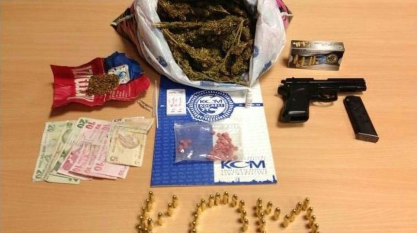 Kocaeli&rsquo;de Uyuşturucu Ticareti Yapan 11 Kişi Tutuklandı