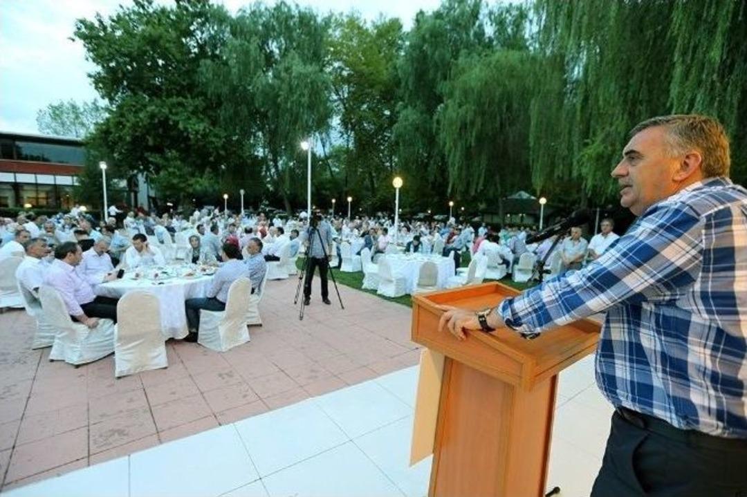 Başkan To&ccedil;oğlu Sapanca&rsquo;da, Stk Temsilcileri Ve Muhtarlara Bir Araya Geldi