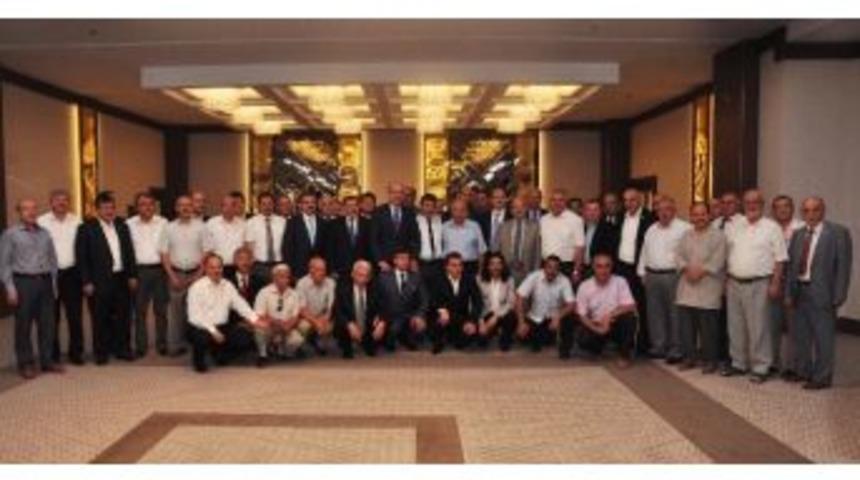 Kurtulmuş, İsrail&rsquo;in Gazze Saldırılarını Eleştirdi: