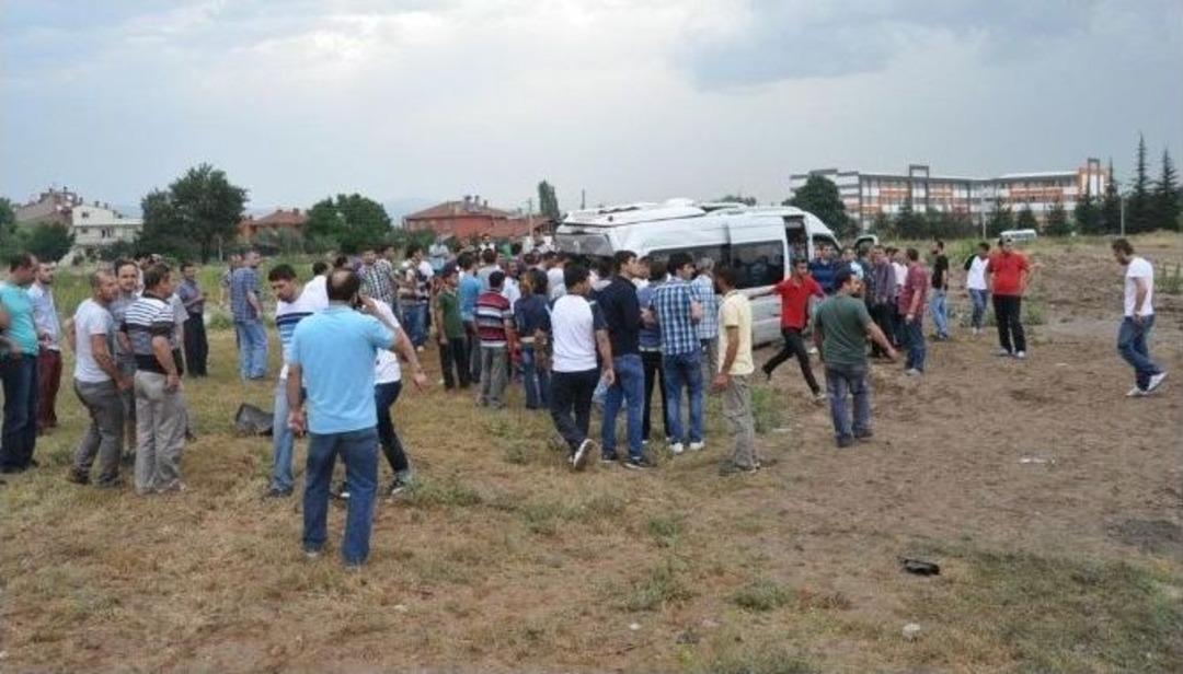 Eskişehir&rsquo;de Zincirleme Trafik Kazası, 14 Yaralı