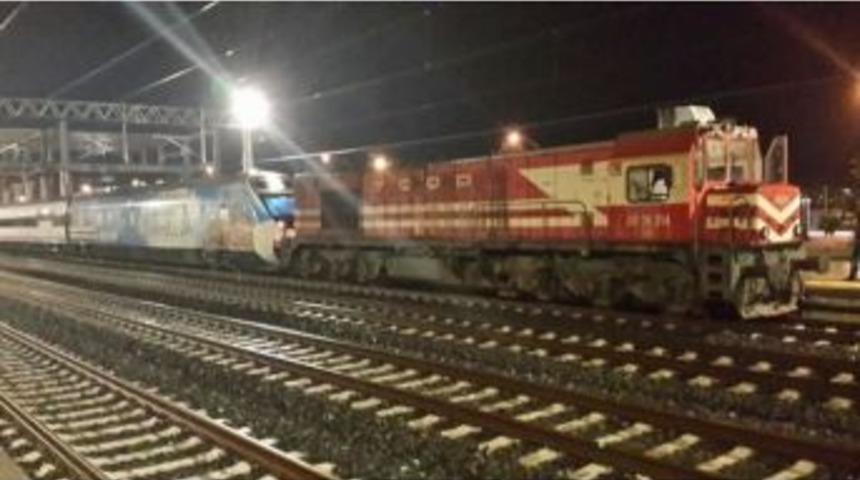 Y&uuml;ksek Hızlı Tren Kocaeli'de Arızalandı