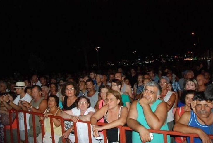 Chp’li Balbay Ve Nasuh Mahruki Didim Yazarlar Festivalinde… G2