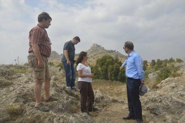 Sirkeli Höyüğü'ndeki Kazılar