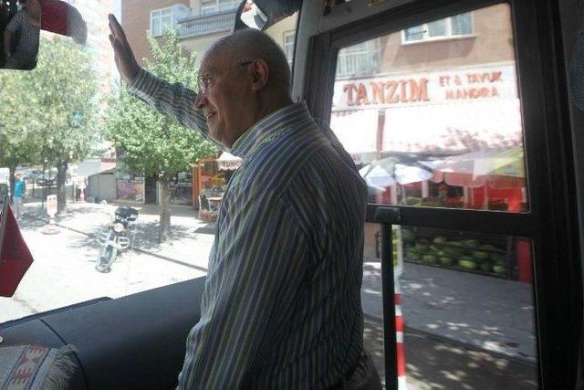 Yaşar’dan Karış Karış Yenimahalle Turu