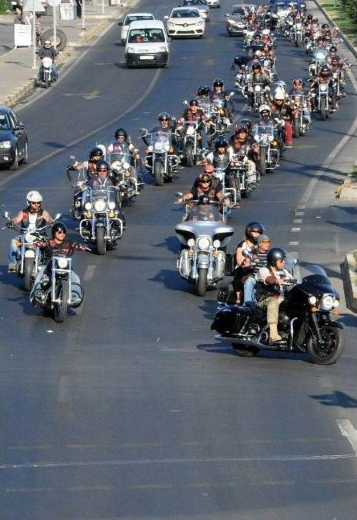 Uşak Kent Meydanında Motor Senfonisi G3