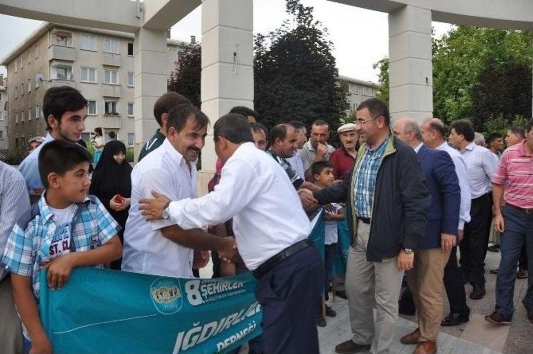 Darıca Şehirler Ve K&uuml;lt&uuml;rler Kaynaşması Yağmurla Başladı