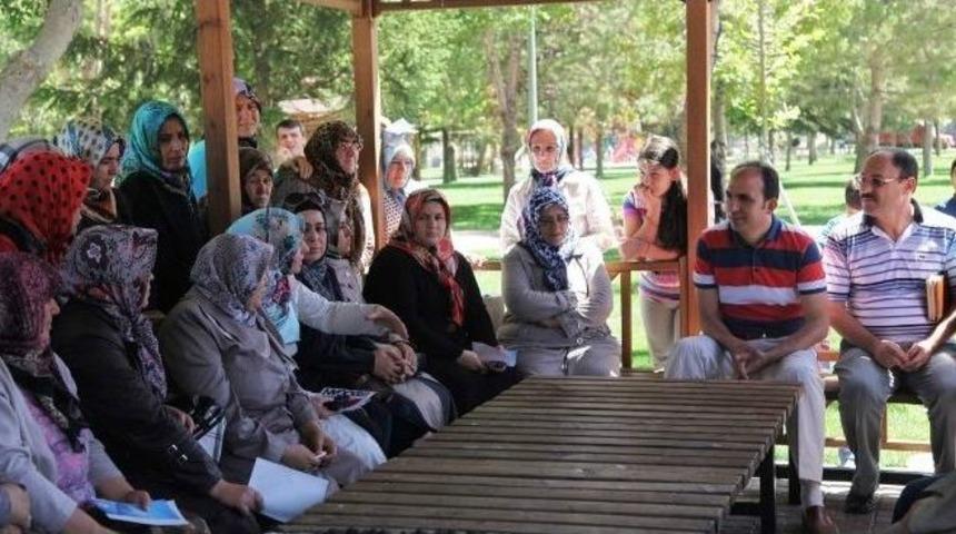 Başkan Altay, Kadın Kollarının D&uuml;zenlediği Programa Katıldı