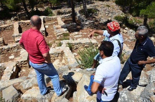 Bodrum Meclis Üyeleri Pedasa Antik Kenti'ni Ziyaret Etti