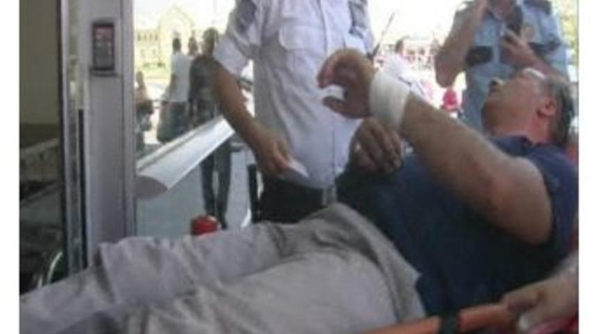 Polis Memuruna Bı&ccedil;aklı Saldırı