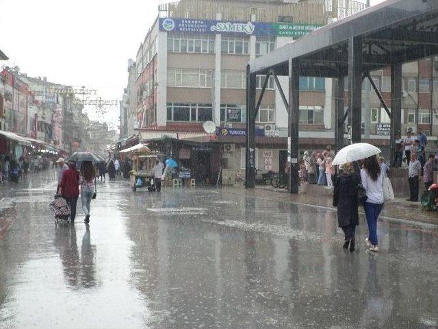 Yağmur Yağdı Sakarya Nefes Aldı