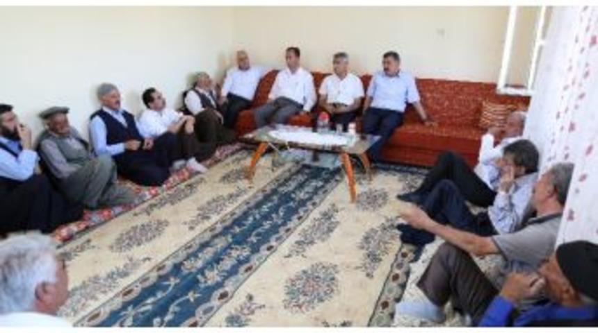 Ak Parti İl Teşkilatı Mahalleleri Ziyaret Etti