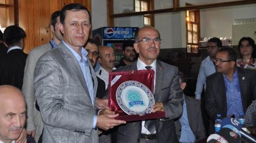 Başbakan Yardımcısı İşler: &ldquo;bm Sistemi &Ccedil;&ouml;kt&uuml;&rdquo;