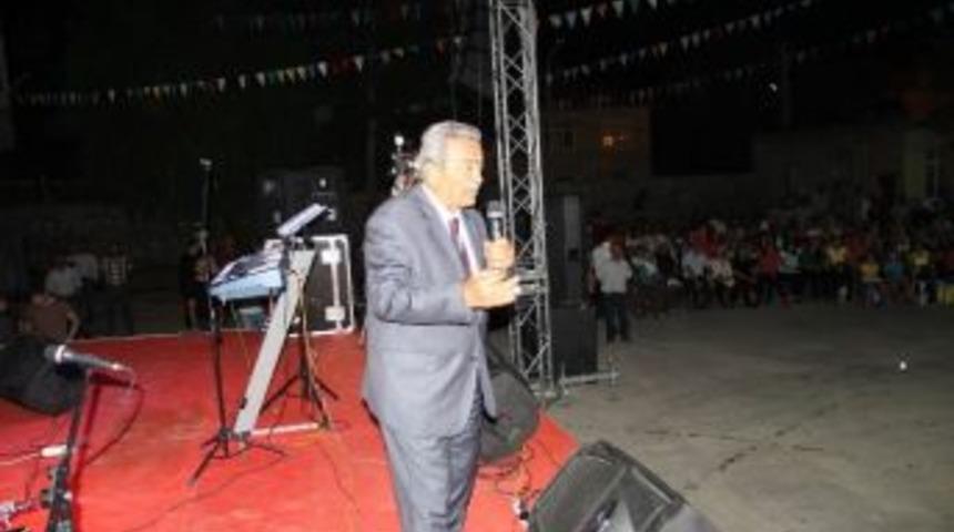 Kamer Genç'in 'ekmeleddin' Sınavı