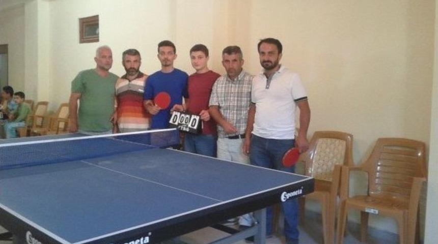 D&ouml;lek K&ouml;y&uuml;nde Masa Tenisi Merakı
