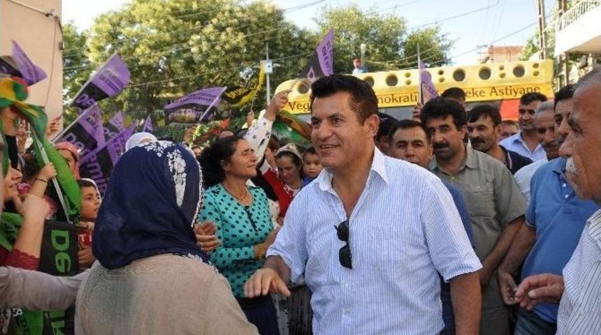 Derik'te Demirtaş'ın Se&ccedil;im B&uuml;rosunun A&ccedil;ılışı Yapıldı