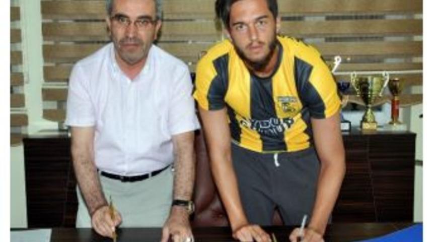 Bayburt Grup &Ouml;zel İdare Spor 9 .transfere İmzayı Attırdı