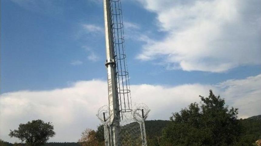 K&ouml;ye İki Yıldır Telefon Vericisi Bağlanmadı