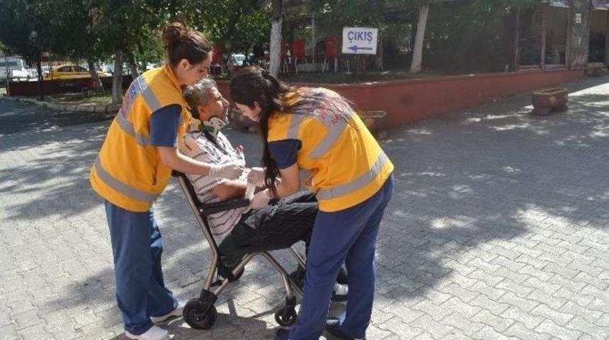 Baba-oğul Motosiklet Kazasında Yaralandı