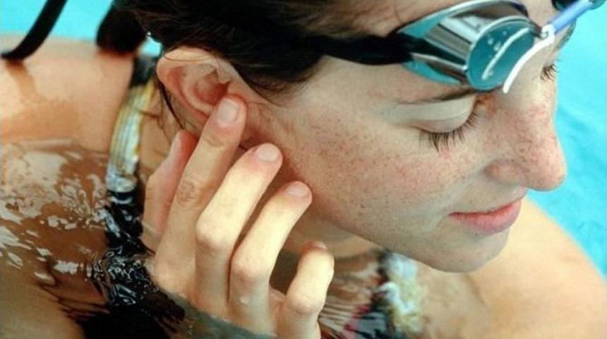 Pis Havuz Suyu Dış Kulak İltihabı Yapıyor