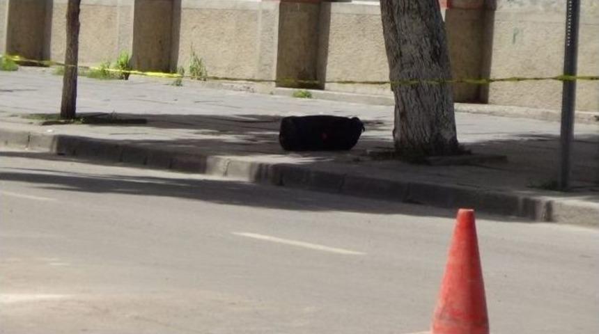 Kars&rsquo;ta Ş&uuml;pheli Paket Polisi Harekete Ge&ccedil;irdi