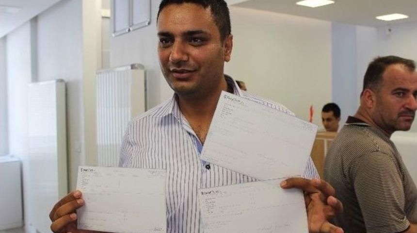 Cumhurbaşkanı Adayı Erdoğan’a Bağış İçin Kilisliler Kuyruğa Girdi