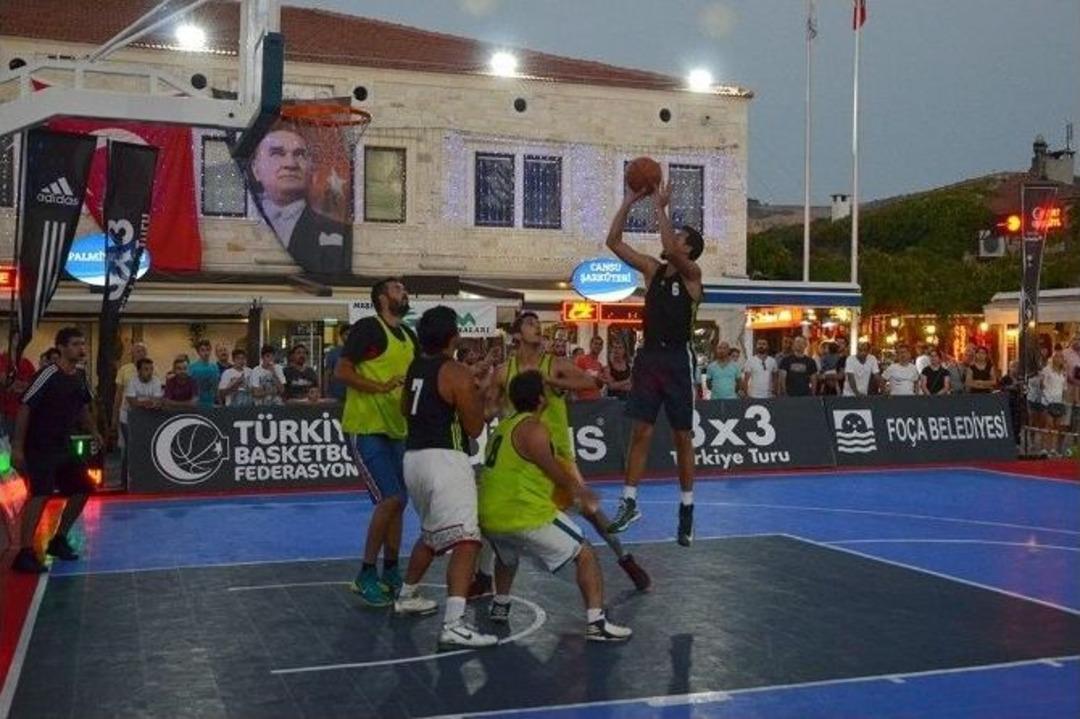 Fo&ccedil;a'daki Basketbol Ş&ouml;leninde Muhteşem Final