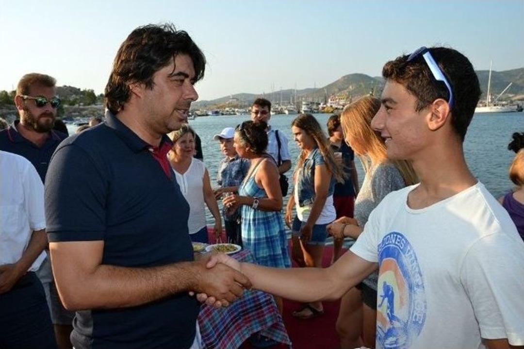 Fo&ccedil;alı Yelkenciler T&uuml;rkiye&rsquo;nin Gururu Oldu