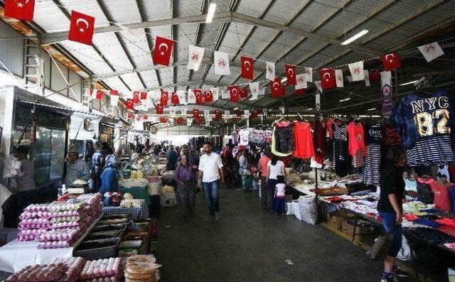 Döşemealtı Kapalı Pazaryerine Yeni Aydınlatma Sistemi