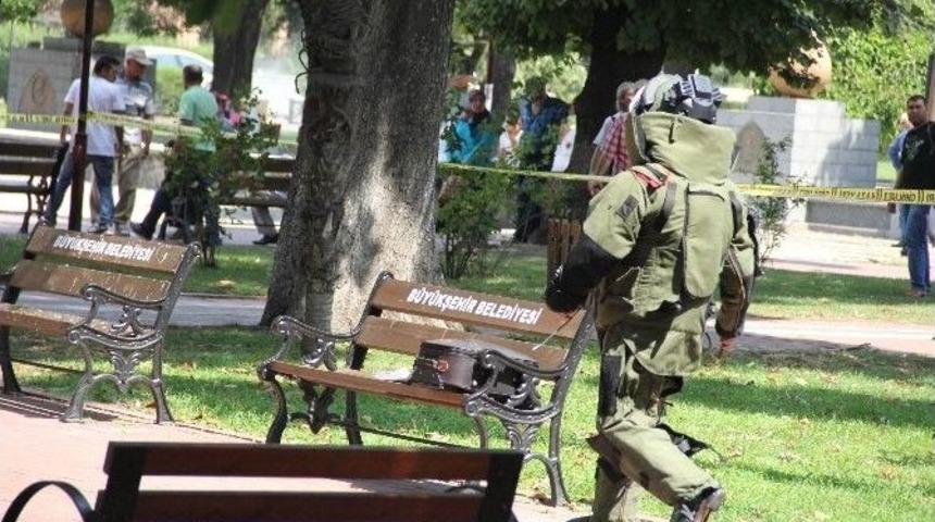 Parkta Bomba Paniği