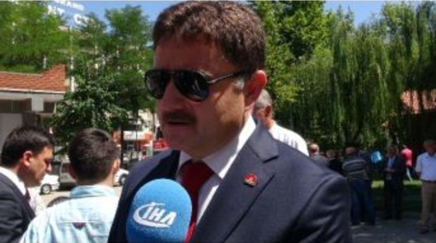 Ak Parti Bilecik Milletvekili Fahrettin Poyraz: