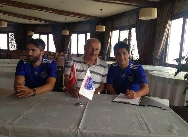 Büyükşehir Belediyespor İbrahim Kaş’ı Transfer Etti