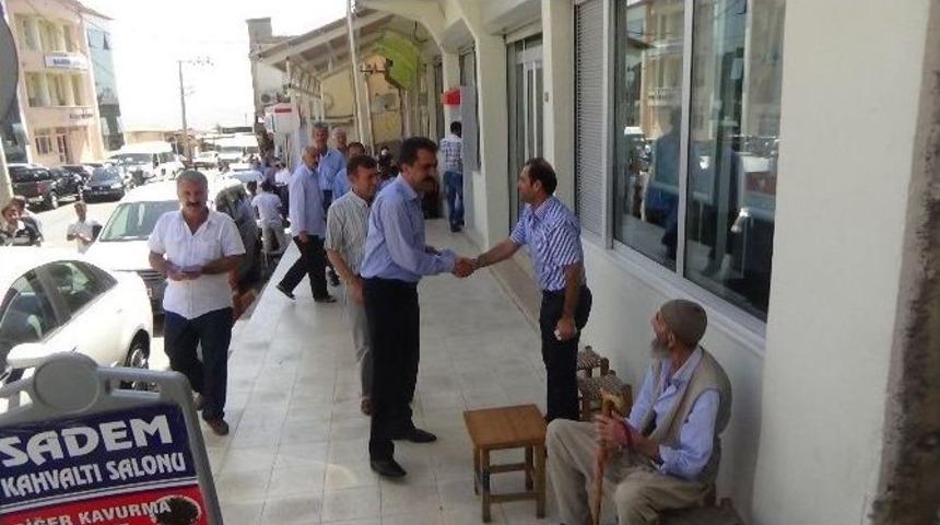 Kulplu Vatandaşlara Demirtaş Broş&uuml;r&uuml; Dağıtıldı