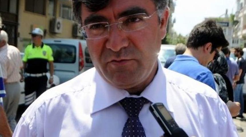 Havalimanında Mahsur Kalan Turistler