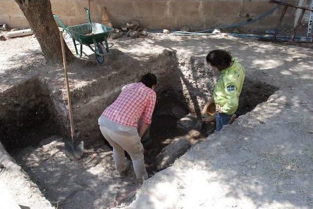 Didim’deki Kazılarda İskelet Bulundu