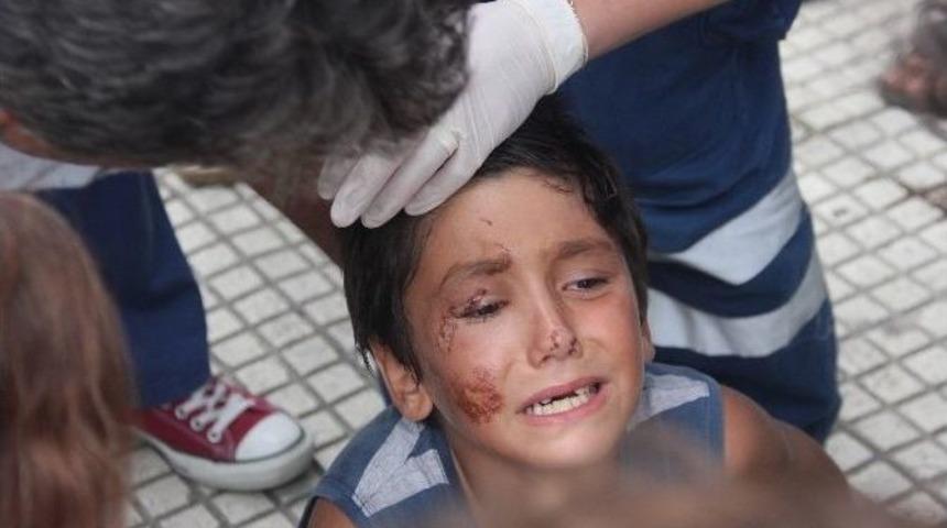 D&uuml;ğ&uuml;n Konvoyundaki Ara&ccedil; &Ccedil;ocuğa &Ccedil;arpıp Ka&ccedil;tı