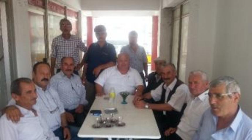 Muhtarlar Derneklerinde Bayramlaştılar