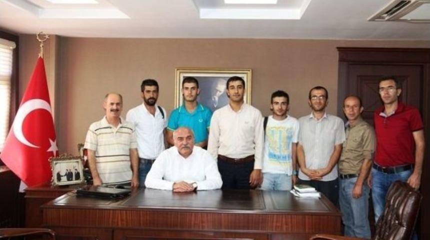 Şırnak'ta G&ouml;rev Yapan Gazeteciler Vali İpek'i Ziyaret Etti