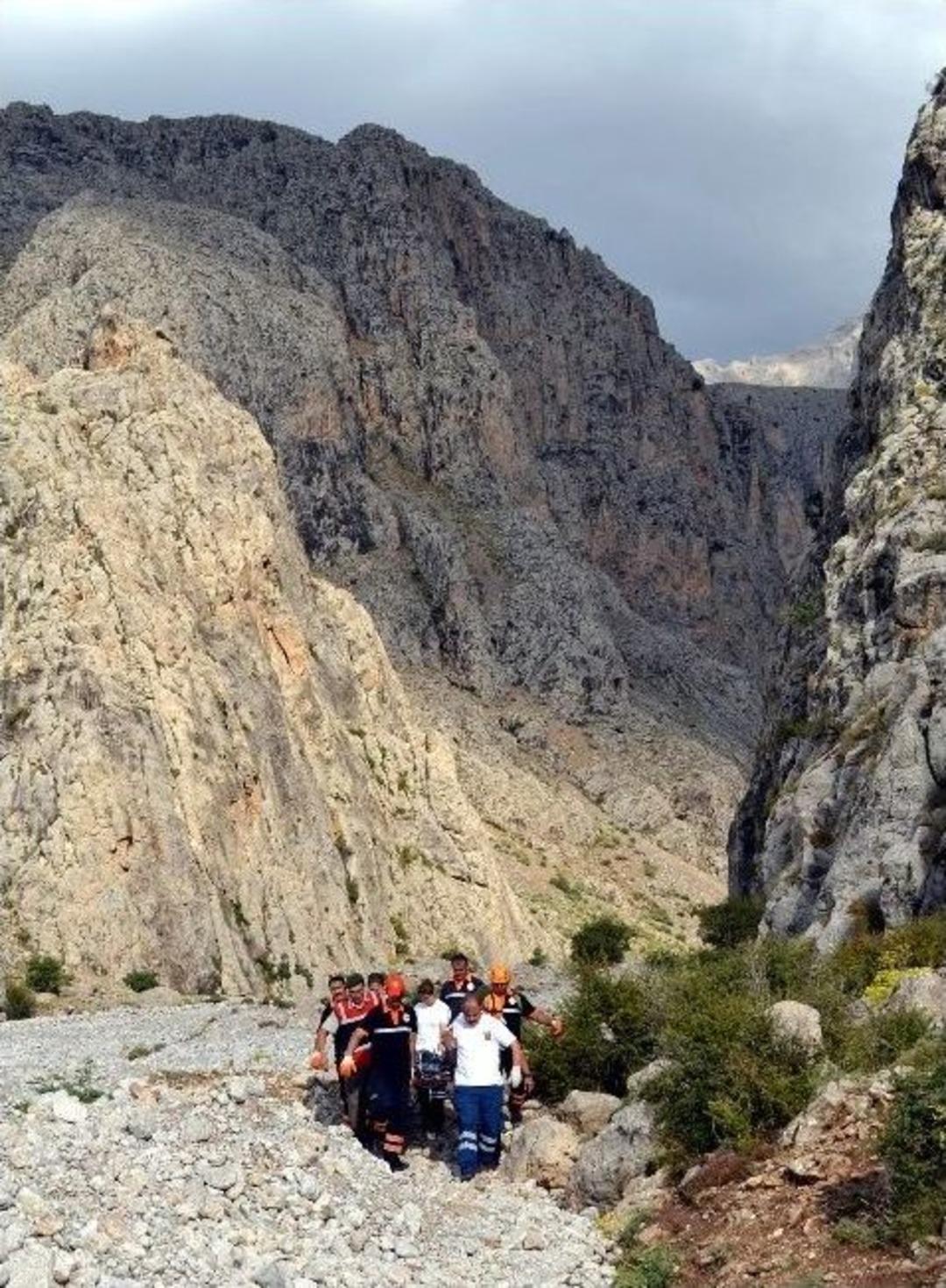 Samsunlu Dağcı, Demirkazık&rsquo;ta İntihar Etti