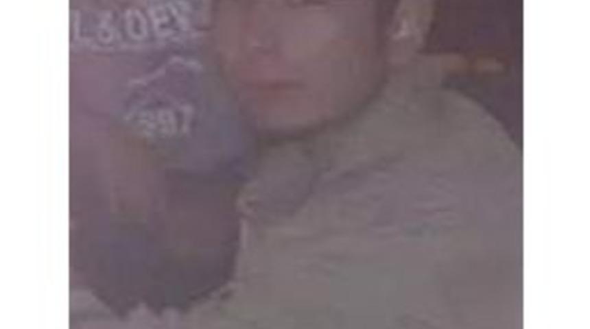 Barfiks Demirine Bağladığı Kravat İle Kendini Astı